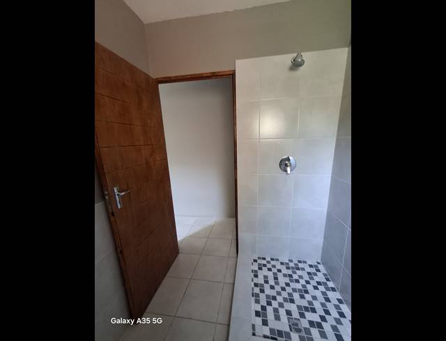 50M² BUSINESS TO LET IN SCOTTSVILLE